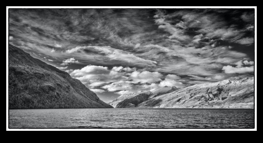 תובנות אינפרא אדום: חקר אומנות הצילום הבלתי שגרתי