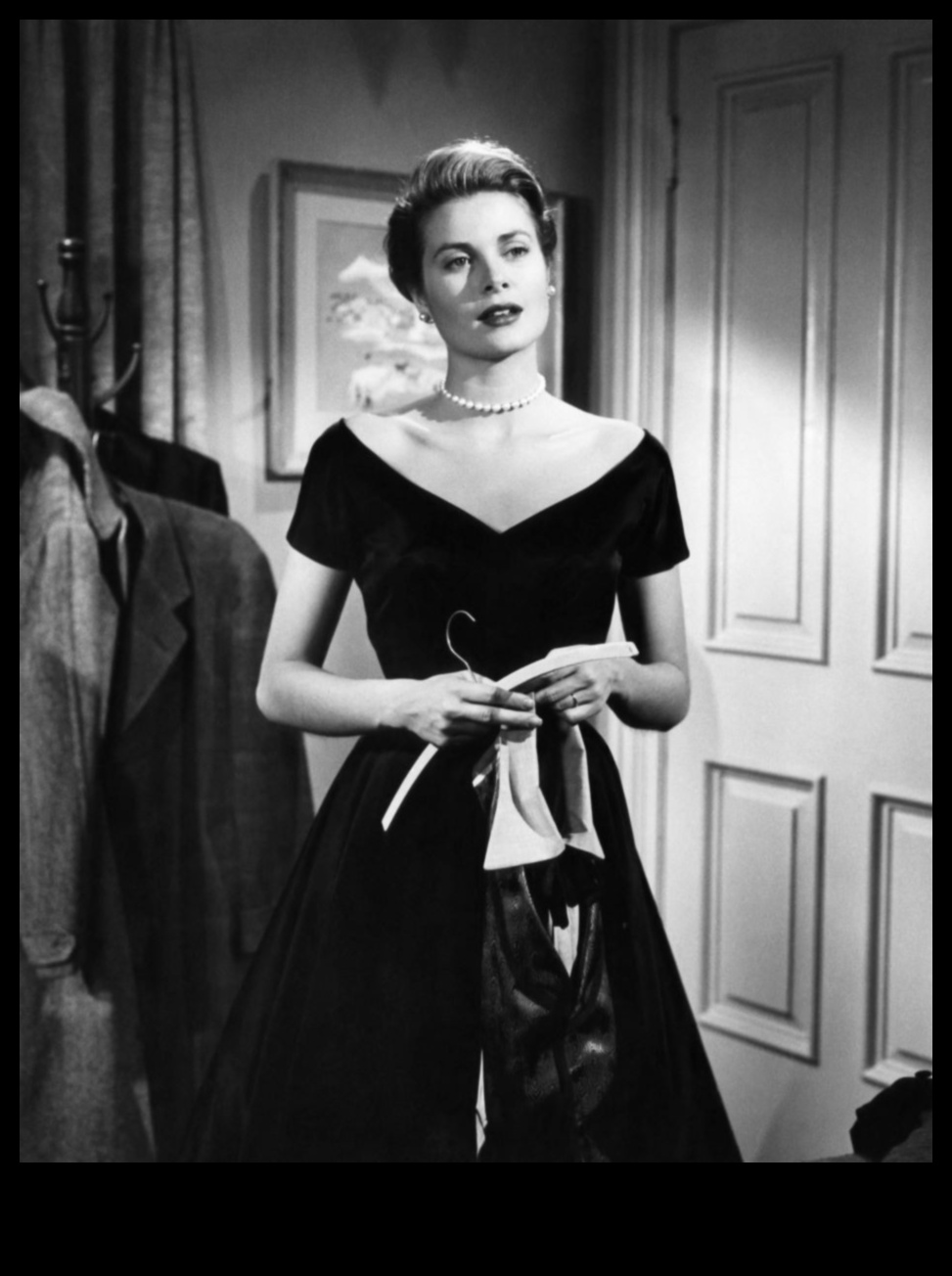 זוהר הצצות: אופנה נצחית שנתפסה דרך העדשה